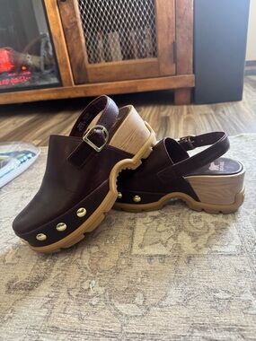 Sorel Brown Leather Slingback Clog